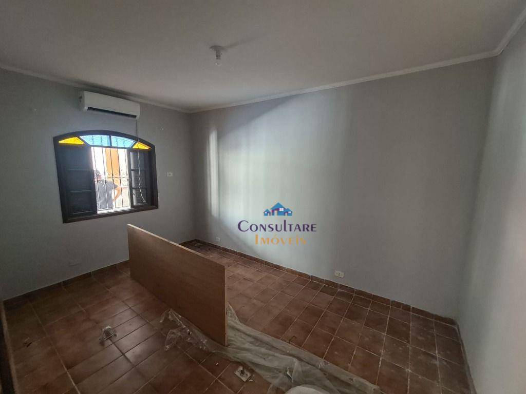 Casa à venda com 2 quartos, 280m² - Foto 4