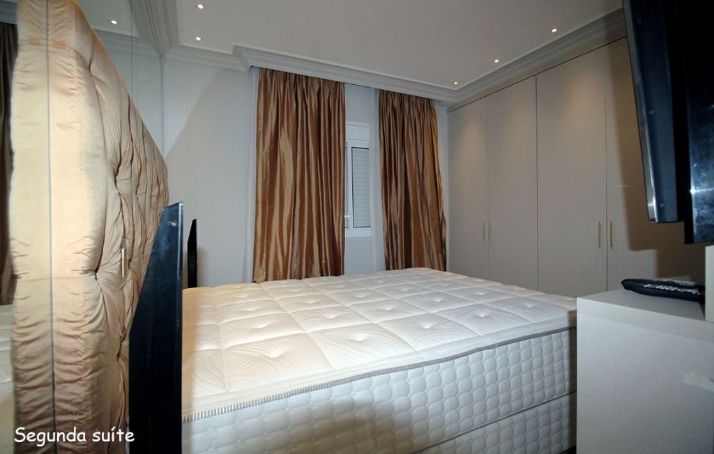 Apartamento à venda com 3 quartos, 157m² - Foto 13