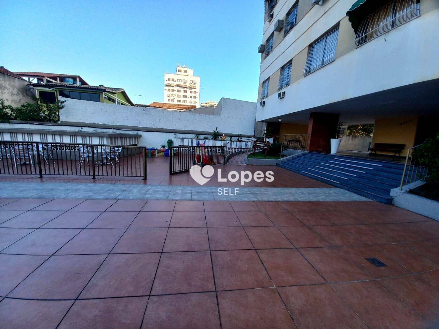 Apartamento à venda com 2 quartos, 68m² - Foto 11