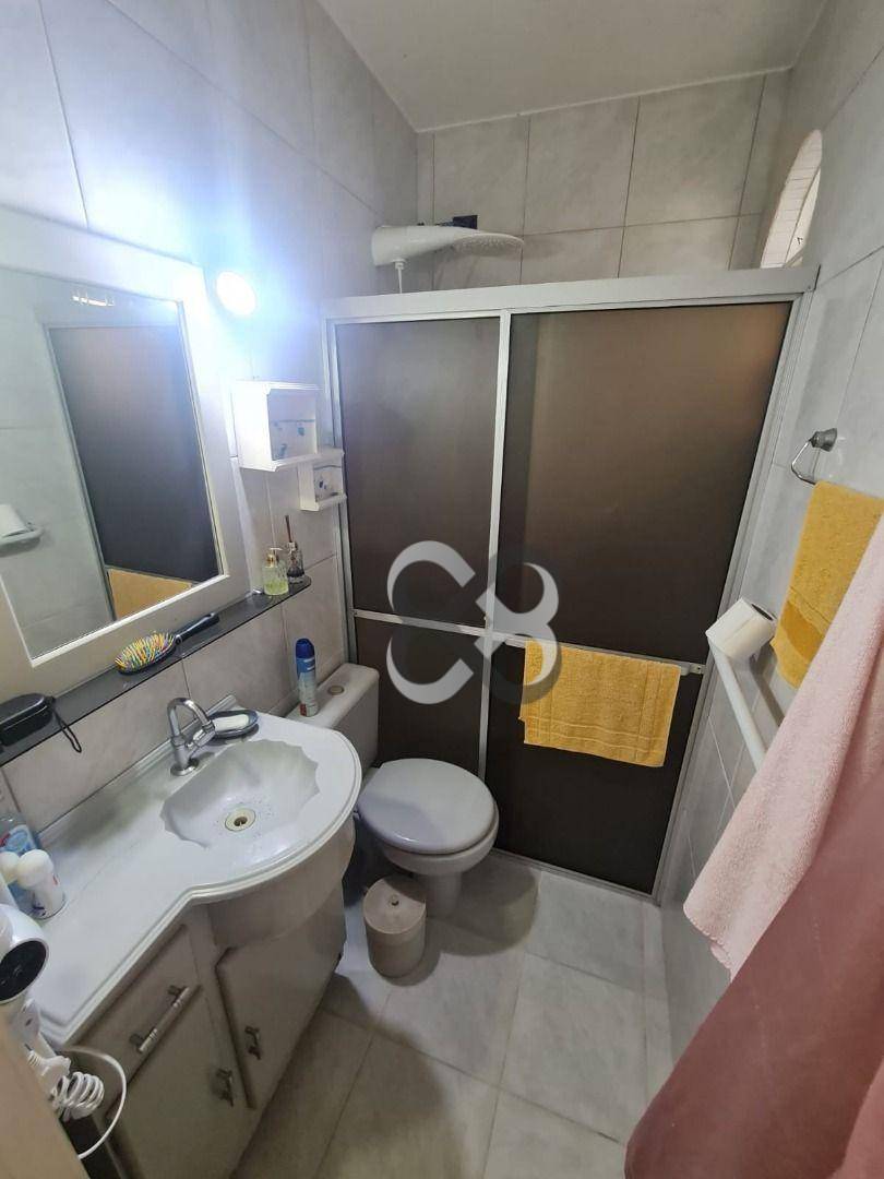 Casa à venda com 4 quartos, 340m² - Foto 17