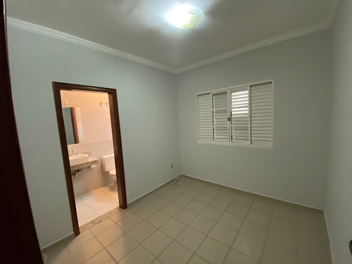 Casa de Condomínio à venda e aluguel com 6 quartos, 290m² - Foto 11