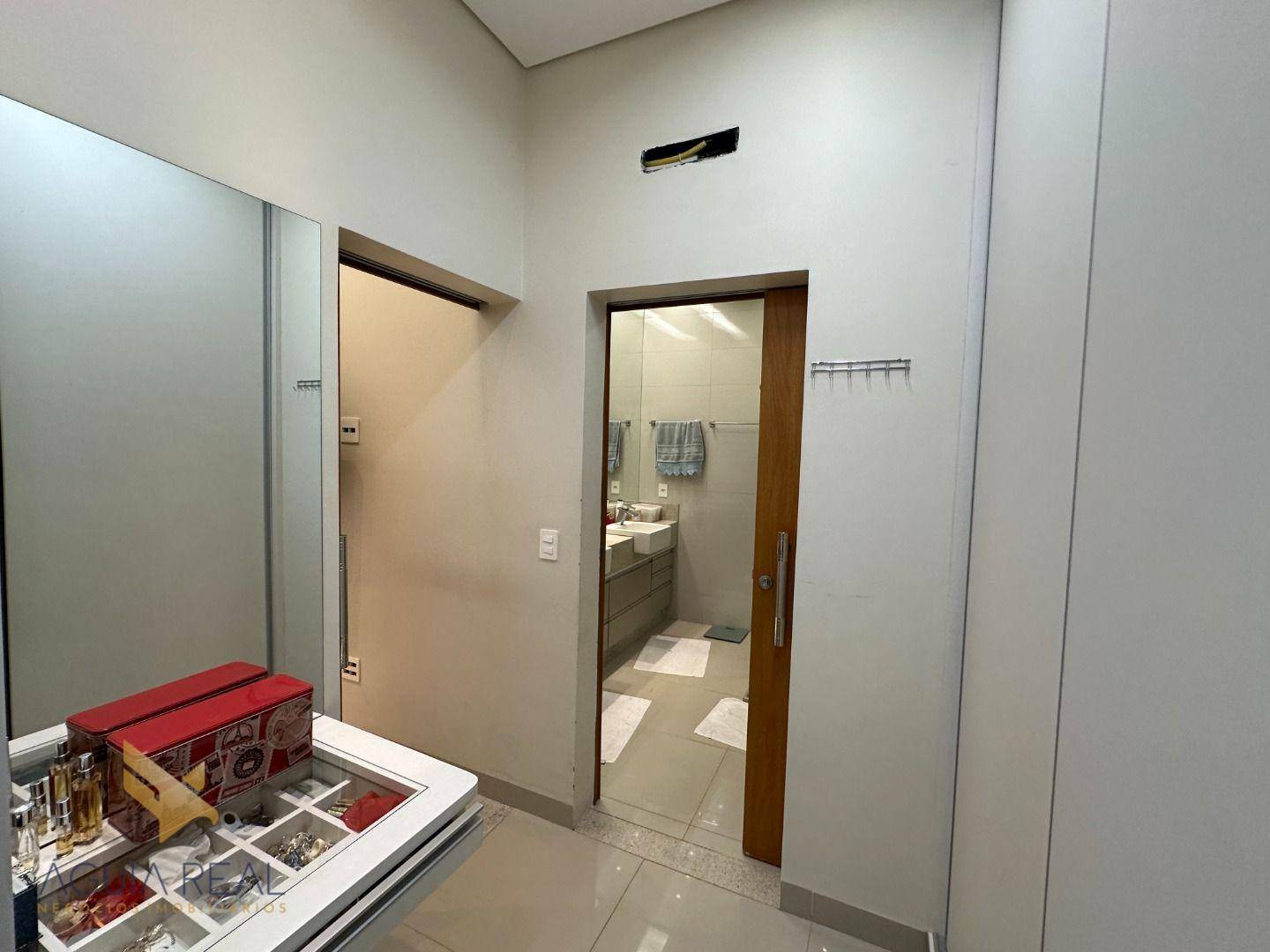 Sobrado à venda com 3 quartos, 234m² - Foto 47