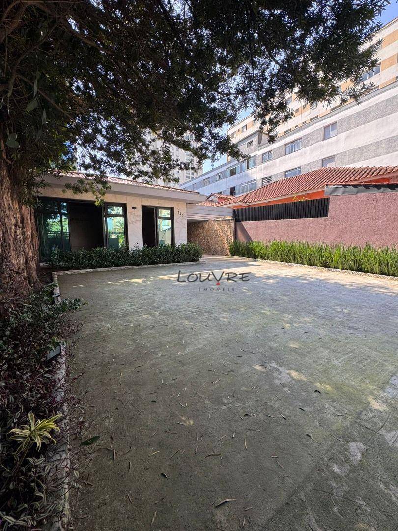 Casa à venda e aluguel com 6 quartos, 350m² - Foto 3