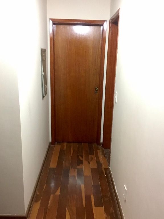 Apartamento à venda com 3 quartos, 137m² - Foto 7