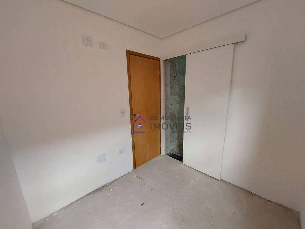 Sobrado à venda com 3 quartos, 197m² - Foto 11