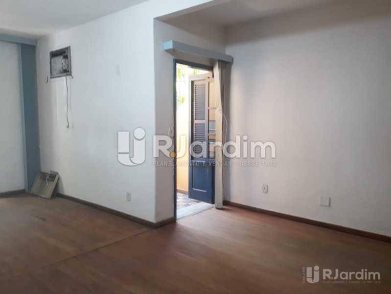 Casa para alugar com 4 quartos, 400m² - Foto 6