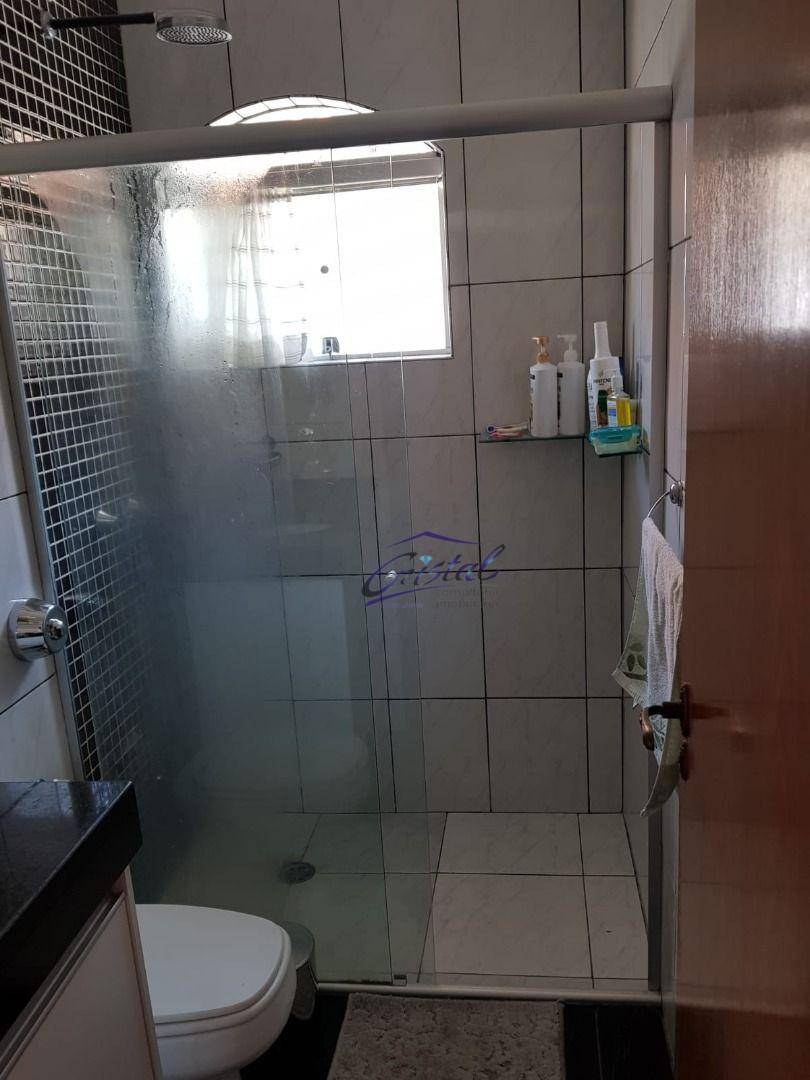 Casa de Condomínio à venda com 4 quartos, 240m² - Foto 25