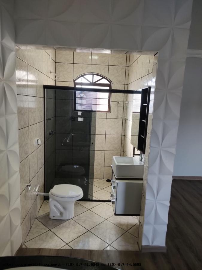 Casa à venda com 3 quartos, 200m² - Foto 42