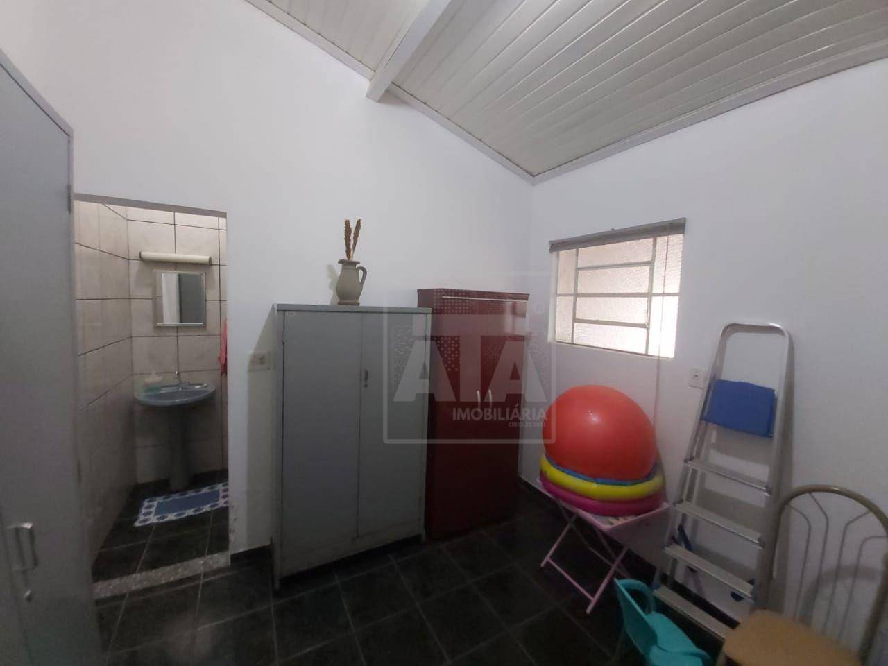 Casa à venda com 3 quartos, 229m² - Foto 6