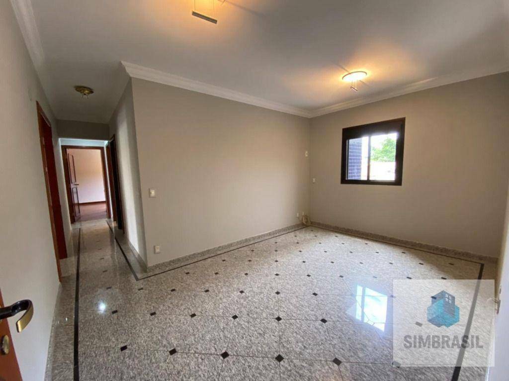 Apartamento à venda com 4 quartos, 238m² - Foto 18