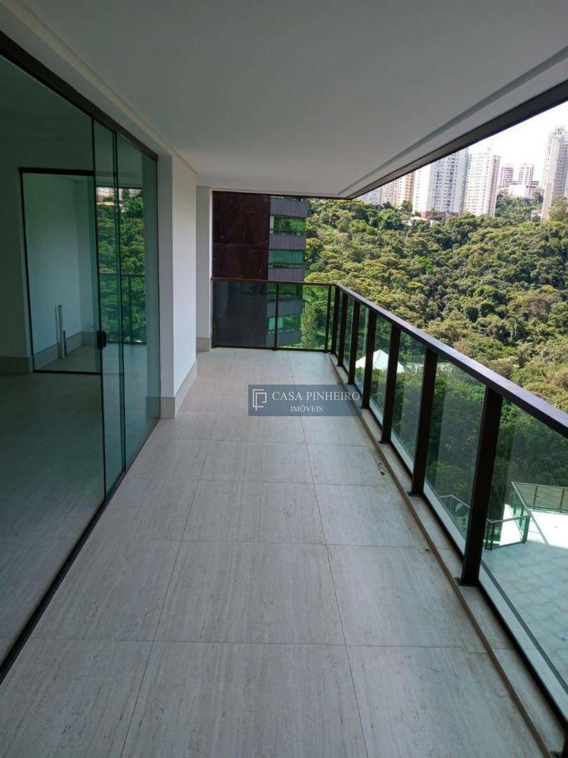 Apartamento à venda com 4 quartos, 180m² - Foto 3