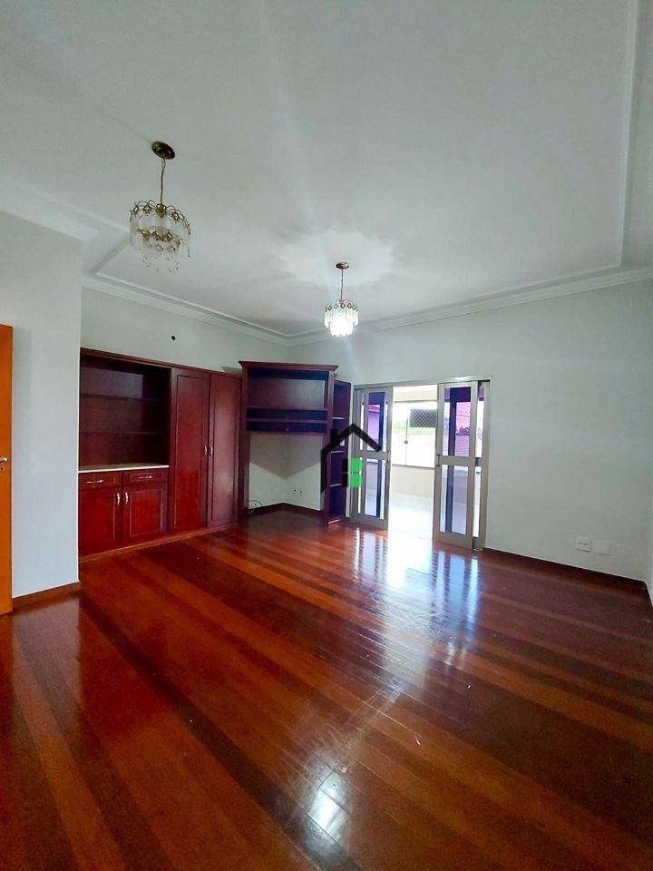 Casa, 3 quartos, 377 m² - Foto 4