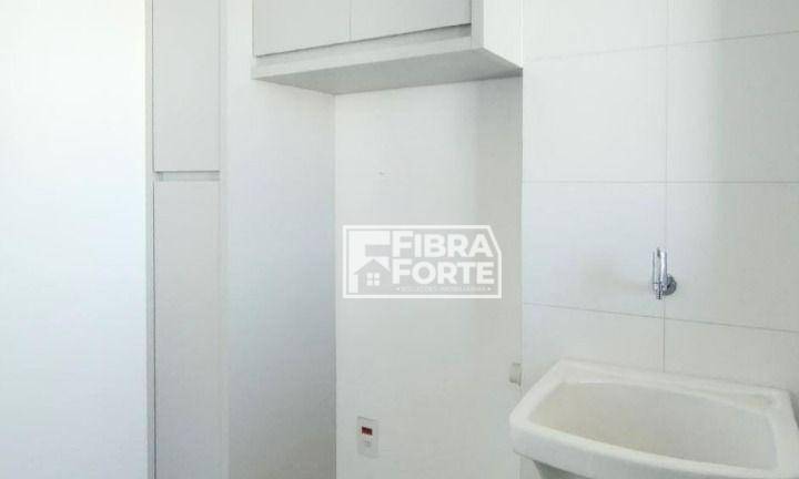 Apartamento para alugar com 2 quartos, 80m² - Foto 13