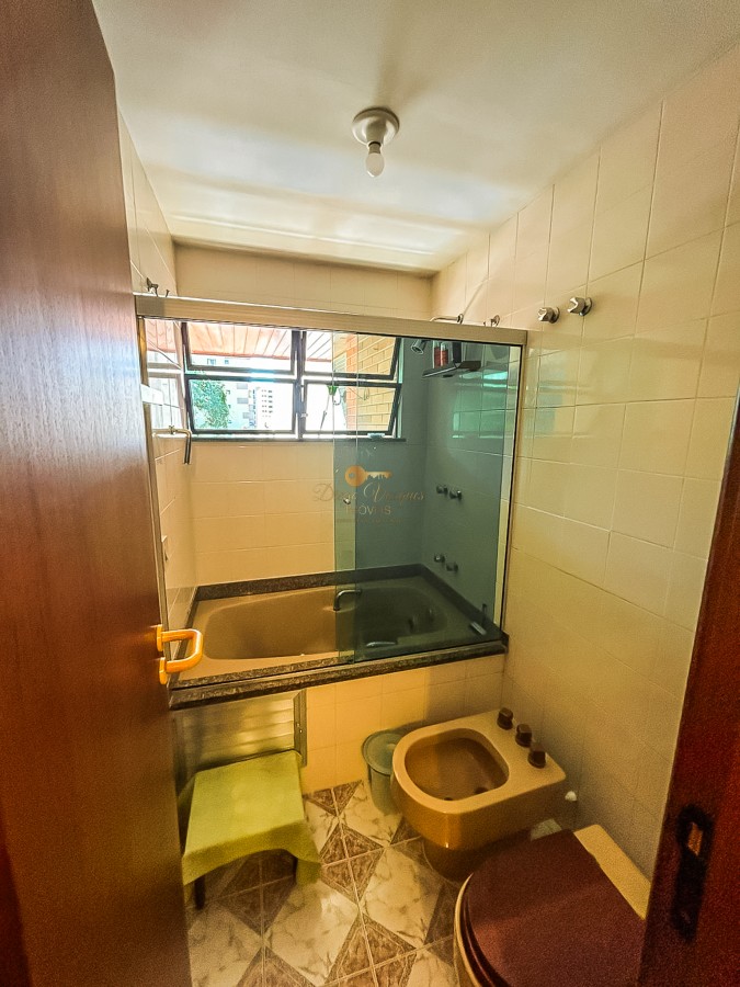 Apartamento à venda com 4 quartos, 210m² - Foto 12