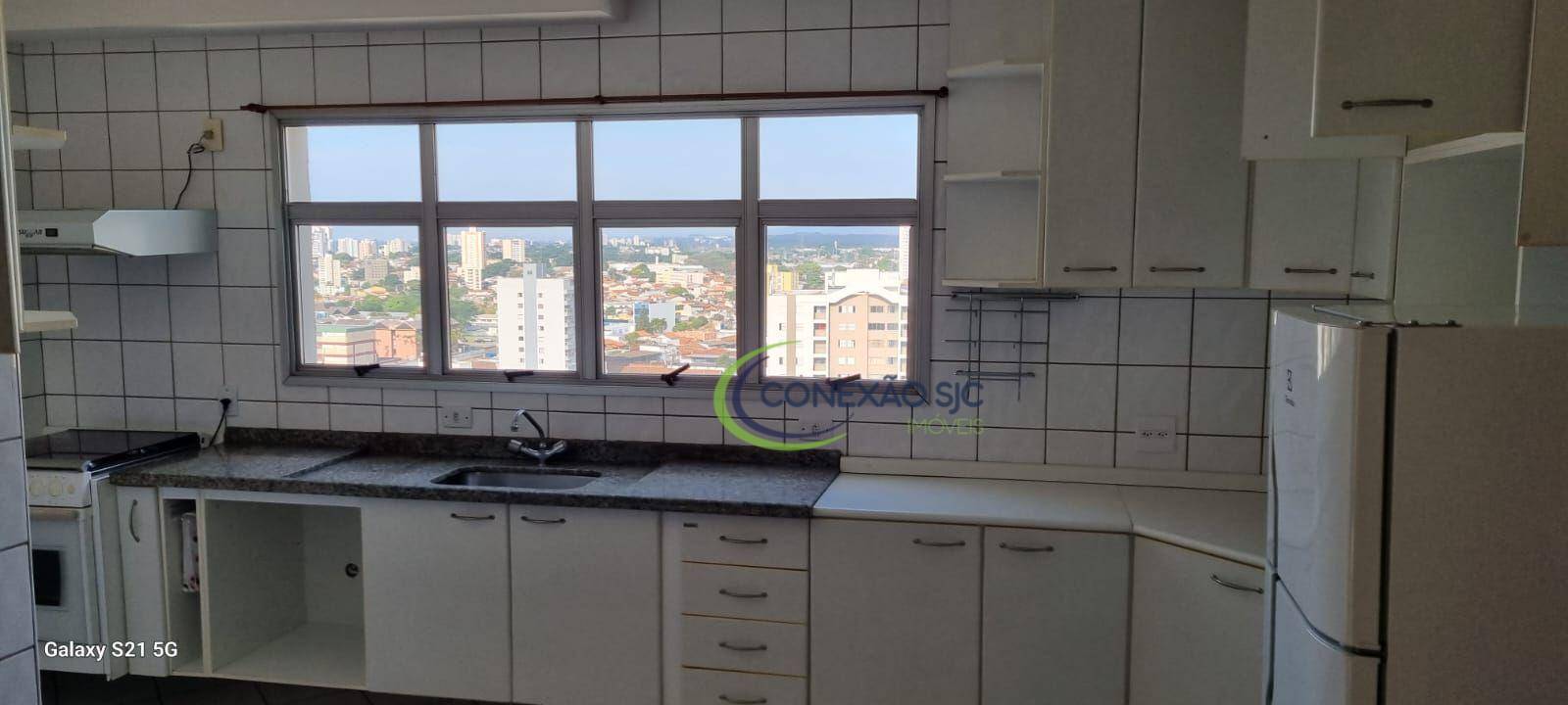 Apartamento à venda com 3 quartos, 102m² - Foto 1