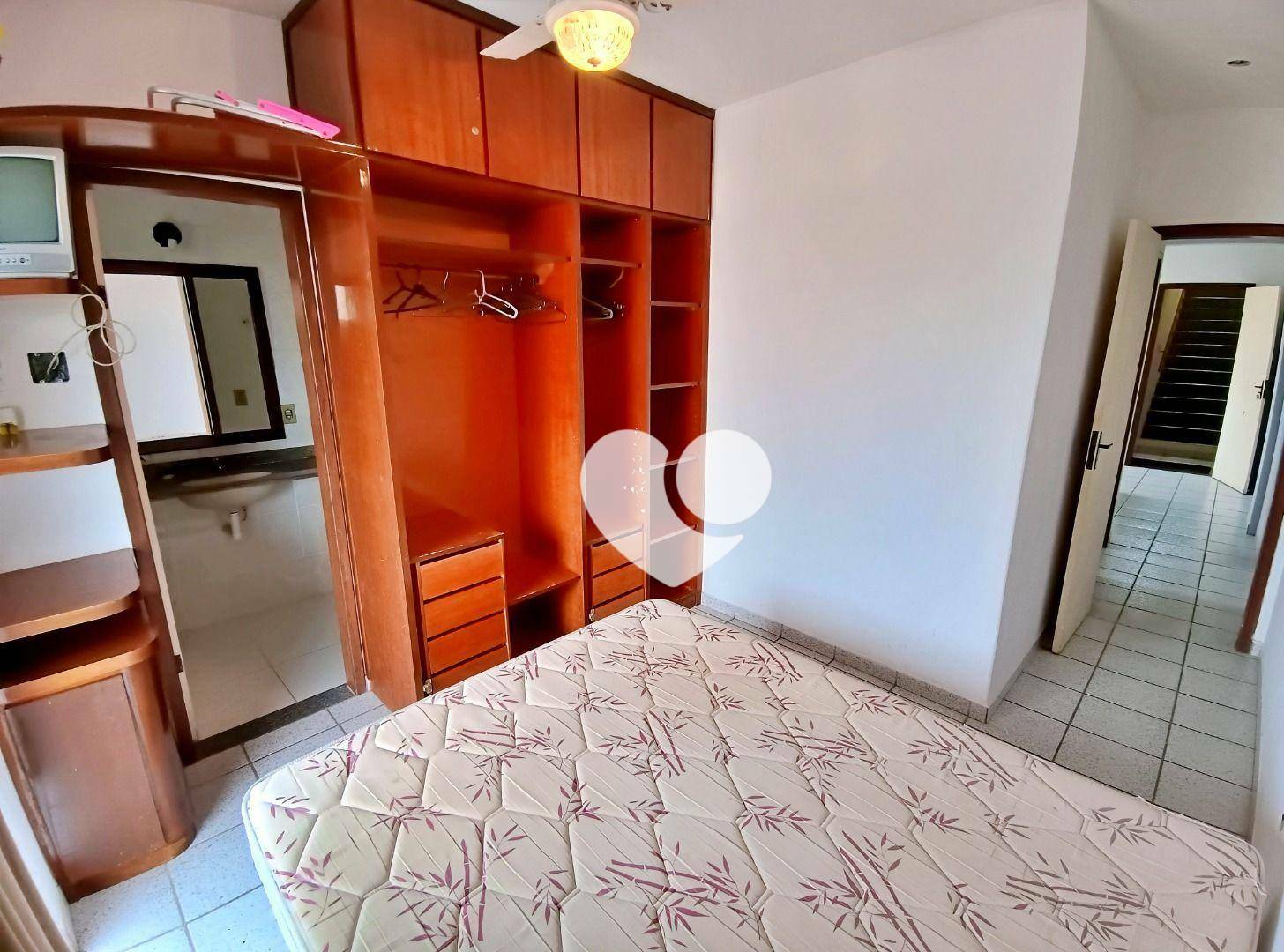 Apartamento à venda com 2 quartos, 80m² - Foto 12