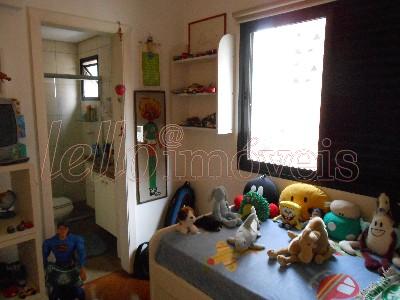 Apartamento à venda com 3 quartos, 161m² - Foto 6