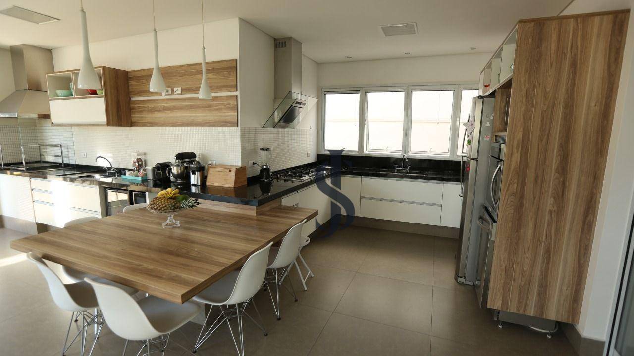 Casa à venda com 4 quartos, 385m² - Foto 5