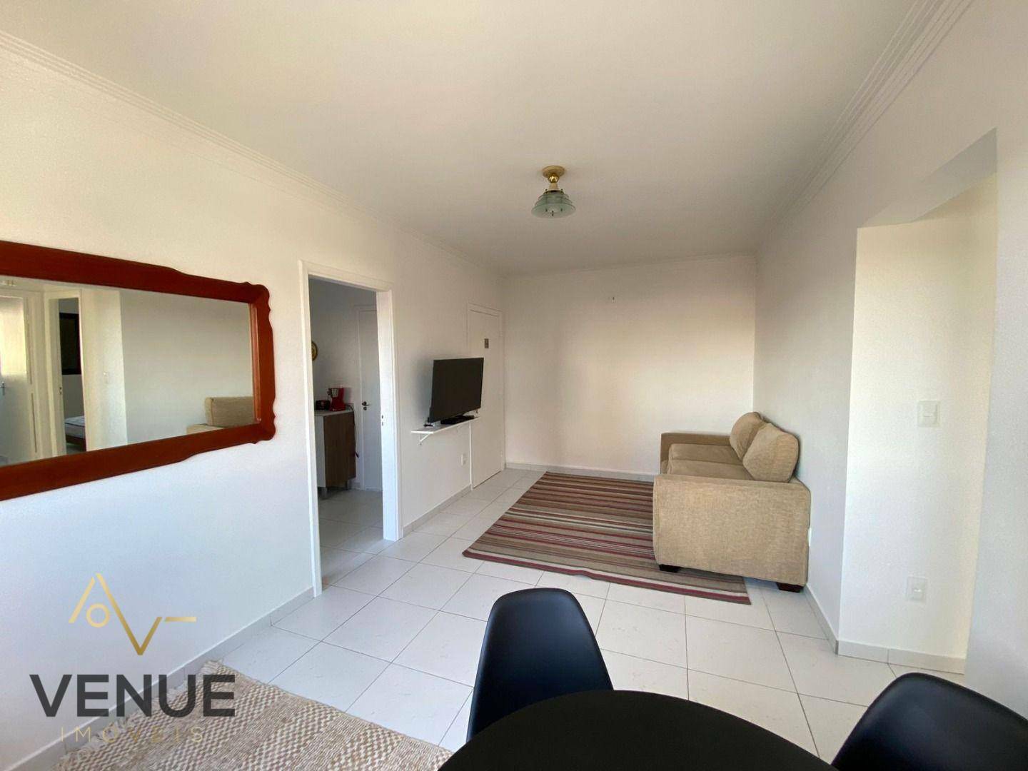 Apartamento à venda com 2 quartos, 70m² - Foto 3