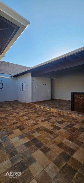 Casa à venda com 3 quartos, 197m² - Foto 30