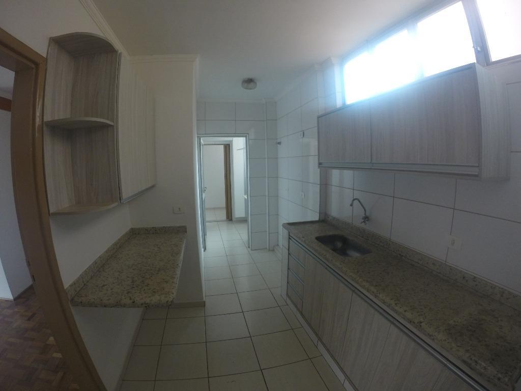 Apartamento à venda e aluguel com 2 quartos, 70m² - Foto 19