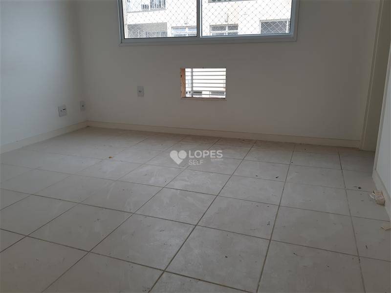 Apartamento à venda com 2 quartos, 57m² - Foto 3