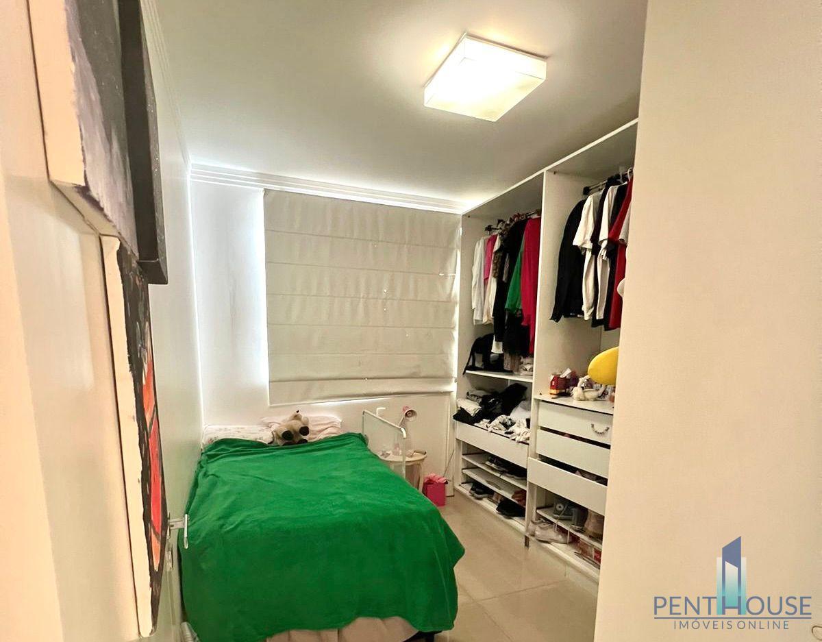 Apartamento à venda com 3 quartos, 140m² - Foto 18