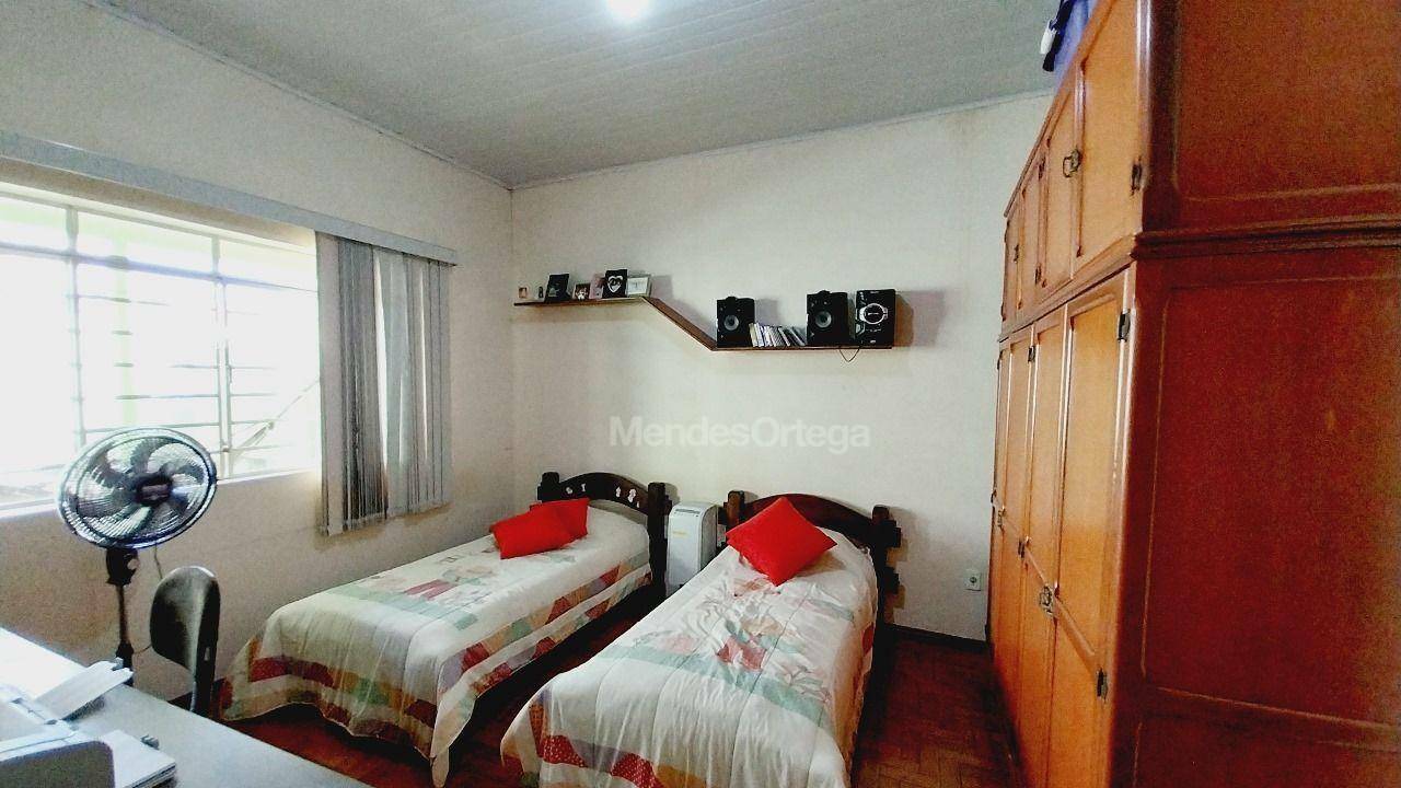 Casa à venda com 2 quartos, 169m² - Foto 17