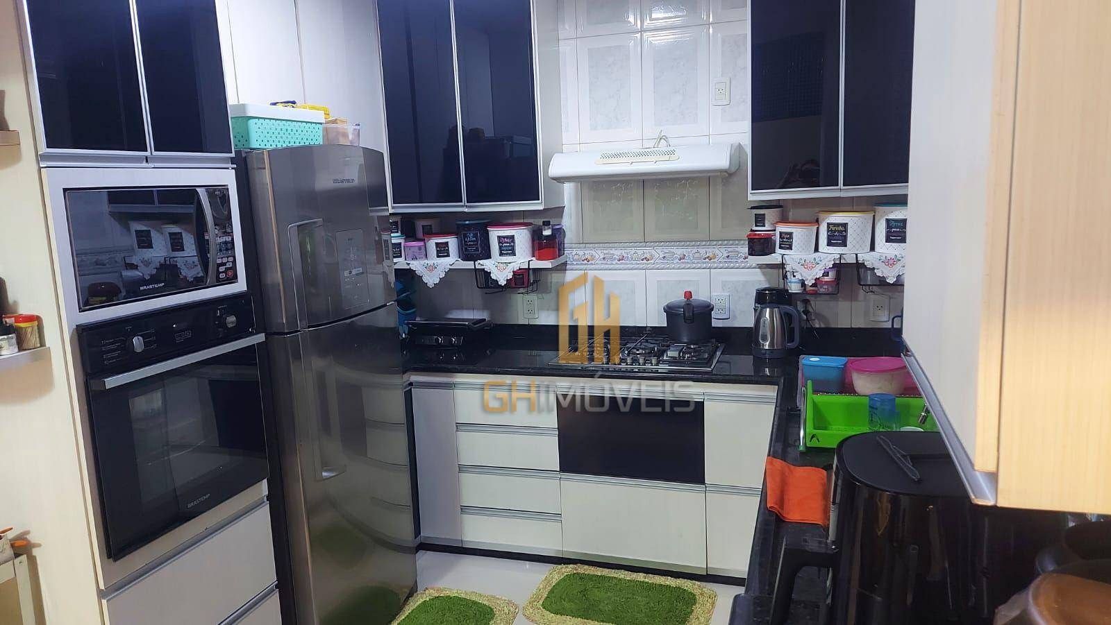 Casa à venda com 3 quartos, 180m² - Foto 1