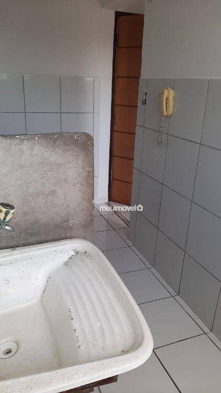 Apartamento à venda com 2 quartos, 42m² - Foto 12