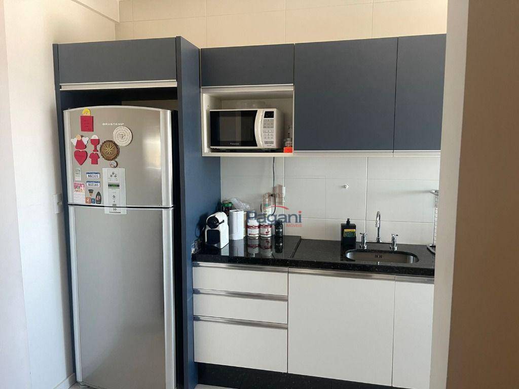 Apartamento para alugar com 3 quartos, 91m² - Foto 4