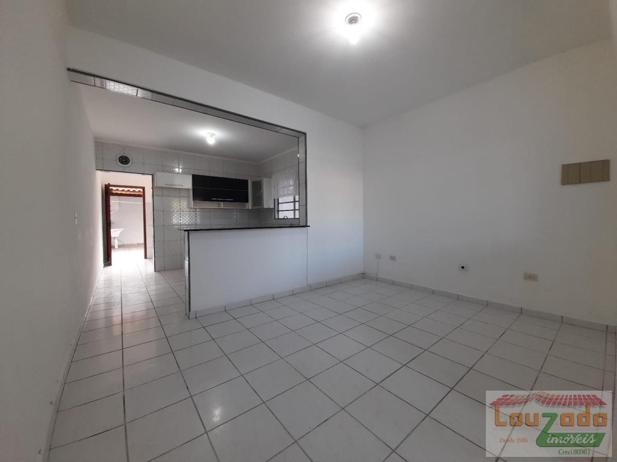 Sobrado à venda com 2 quartos, 131m² - Foto 3