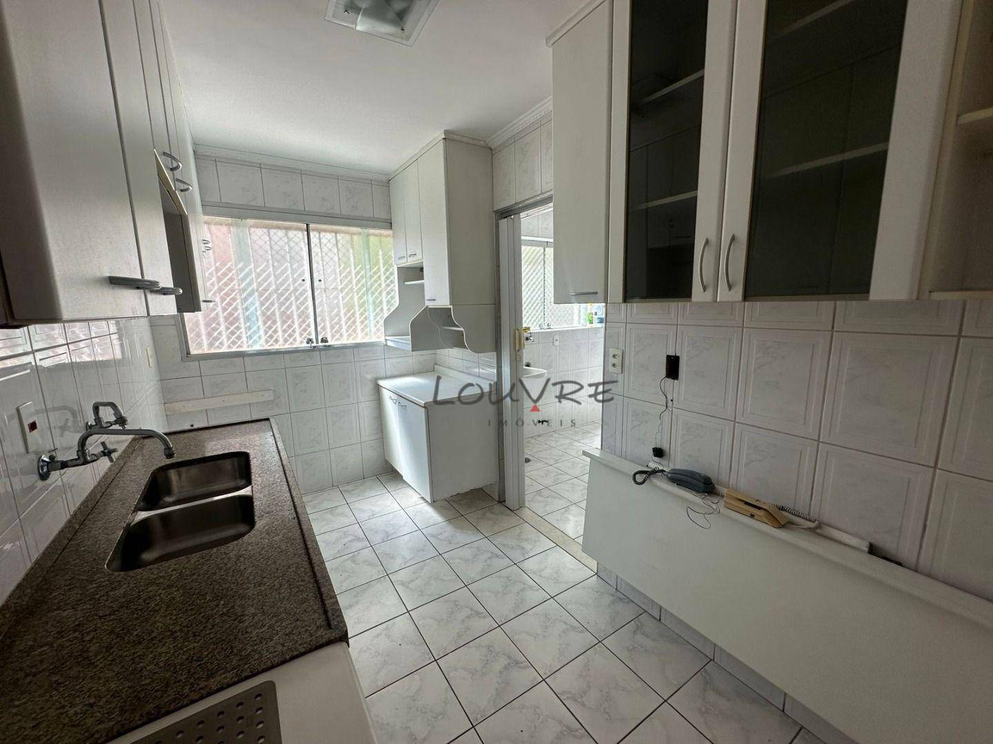 Apartamento para alugar com 3 quartos, 148m² - Foto 14