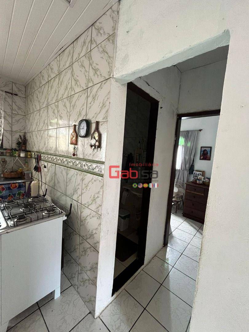 Casa à venda com 3 quartos, 60m² - Foto 11