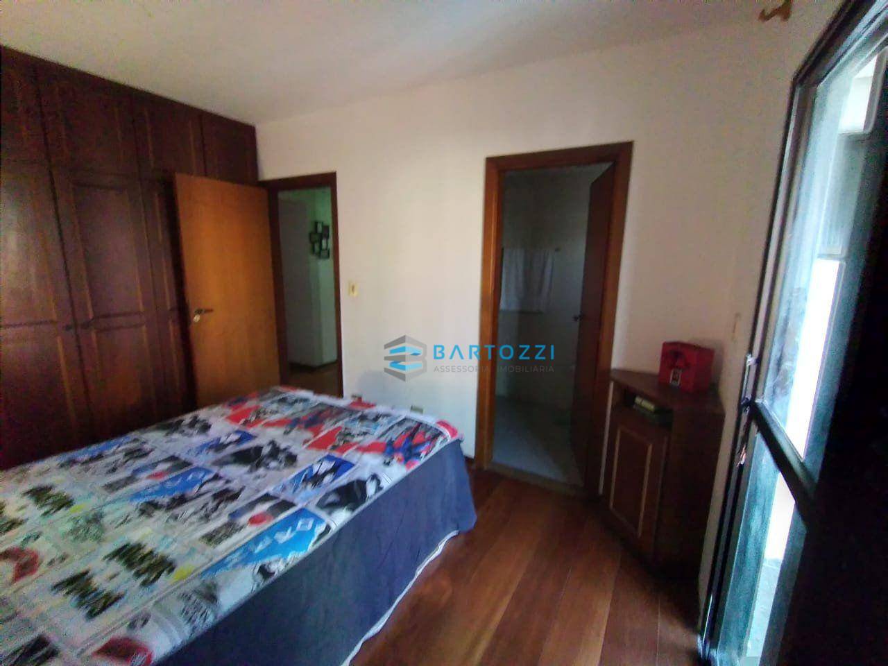 Apartamento à venda com 3 quartos, 117m² - Foto 23