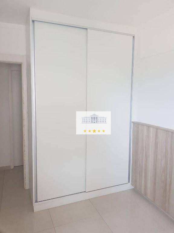 Apartamento à venda com 3 quartos, 90m² - Foto 4