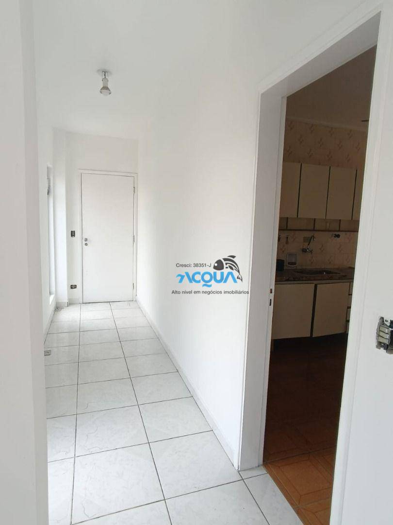 Apartamento à venda com 3 quartos, 75m² - Foto 4