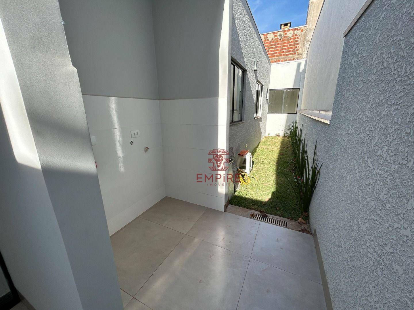 Casa à venda com 3 quartos, 99m² - Foto 11