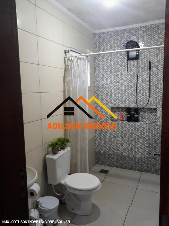 Casa à venda com 2 quartos, 200m² - Foto 2