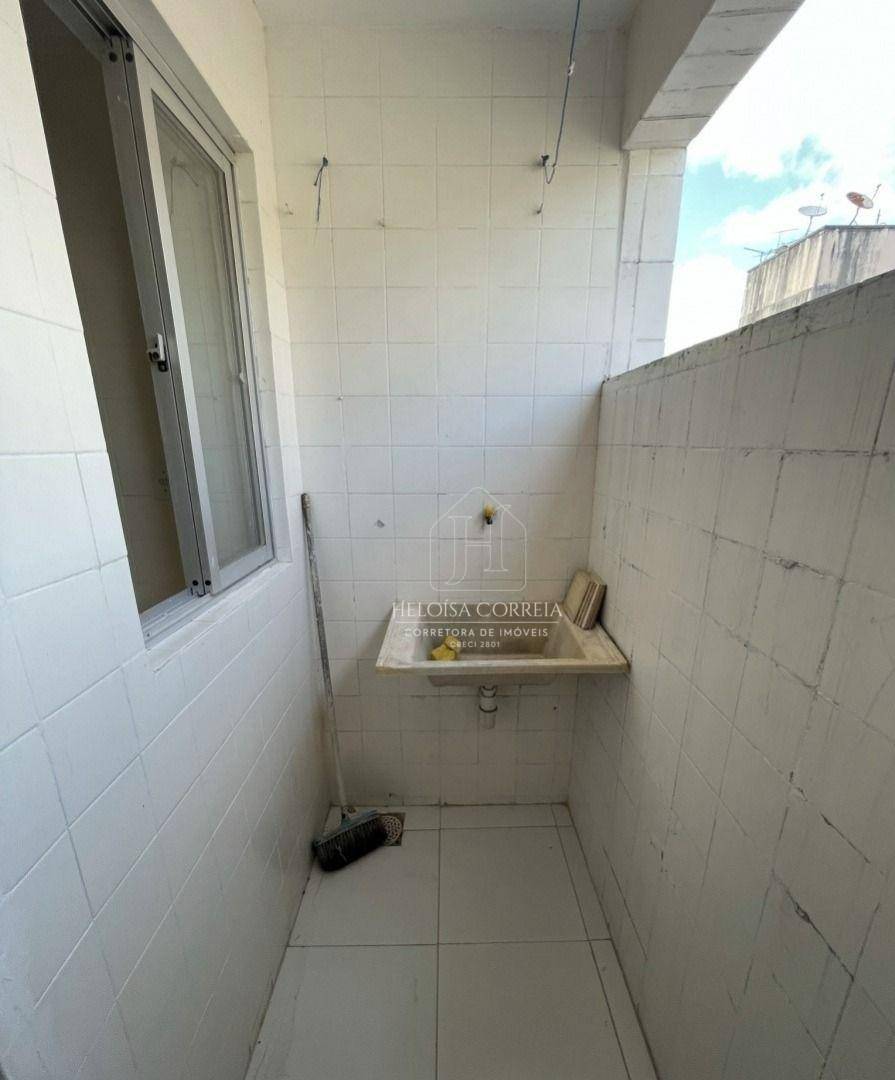 Apartamento à venda com 2 quartos, 70m² - Foto 7