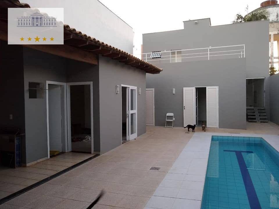 Sobrado à venda com 2 quartos, 184m² - Foto 1