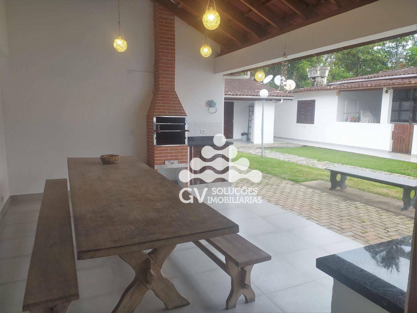 Casa à venda com 6 quartos, 132m² - Foto 8