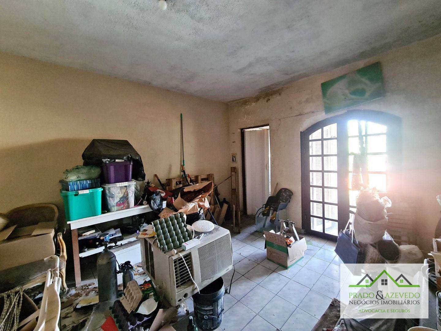 Casa à venda com 6 quartos, 185m² - Foto 9