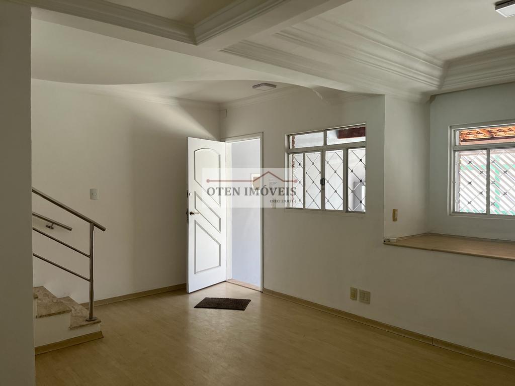 Casa à venda com 2 quartos, 129m² - Foto 1