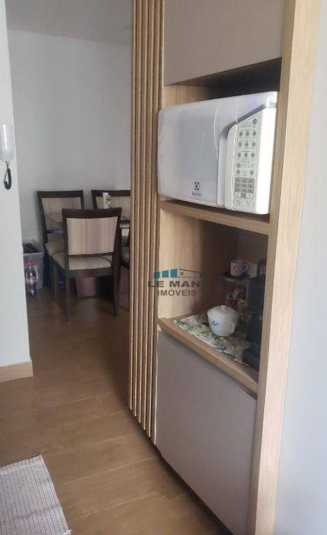 Apartamento à venda com 2 quartos, 65m² - Foto 4