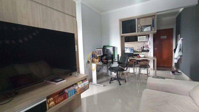 Apartamento à venda com 2 quartos, 70m² - Foto 10