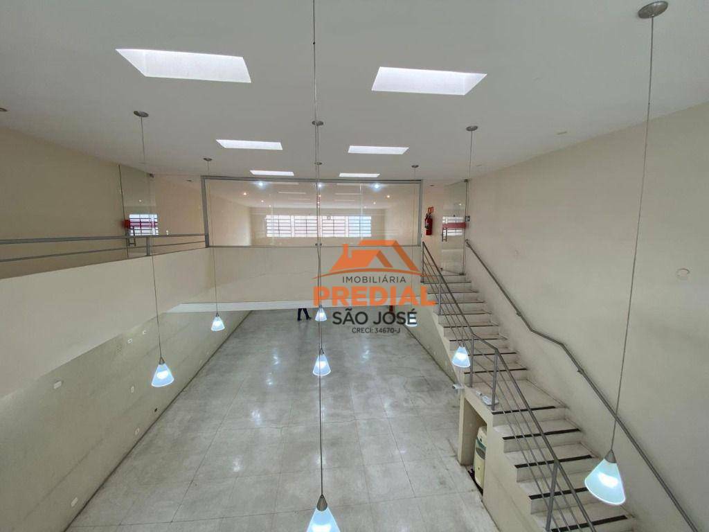 Prédio Inteiro para alugar, 300m² - Foto 8