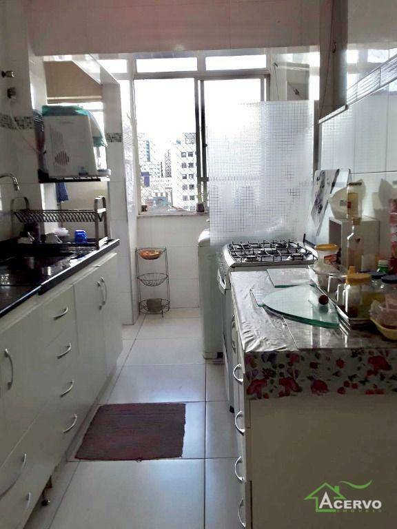 Apartamento à venda com 3 quartos, 93m² - Foto 3