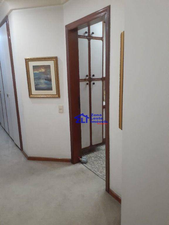 Apartamento à venda com 4 quartos, 210m² - Foto 28