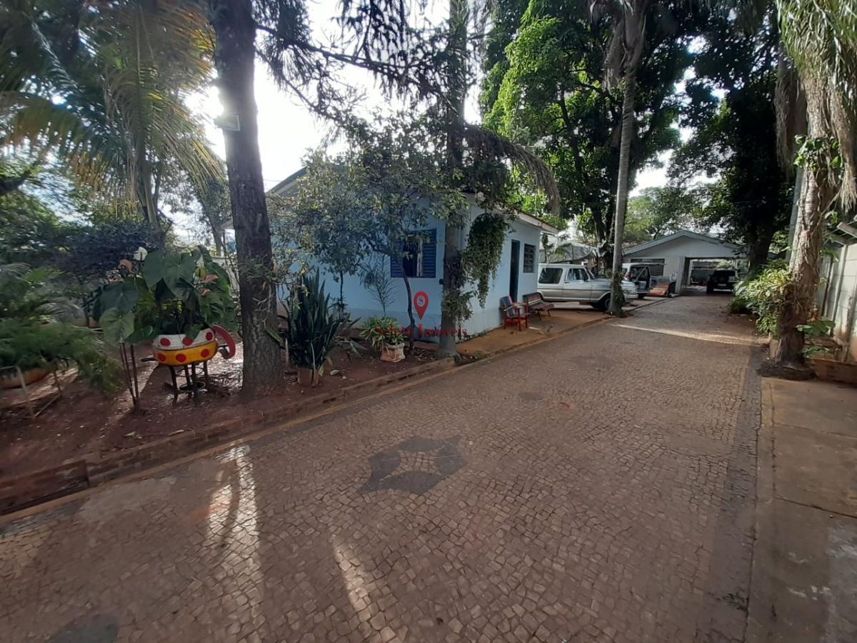 Fazenda à venda com 4 quartos, 1400m² - Foto 2